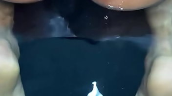 Underwater Anal Wife Farting 