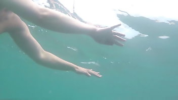 Underwater MILF Amateur Wife Tease 